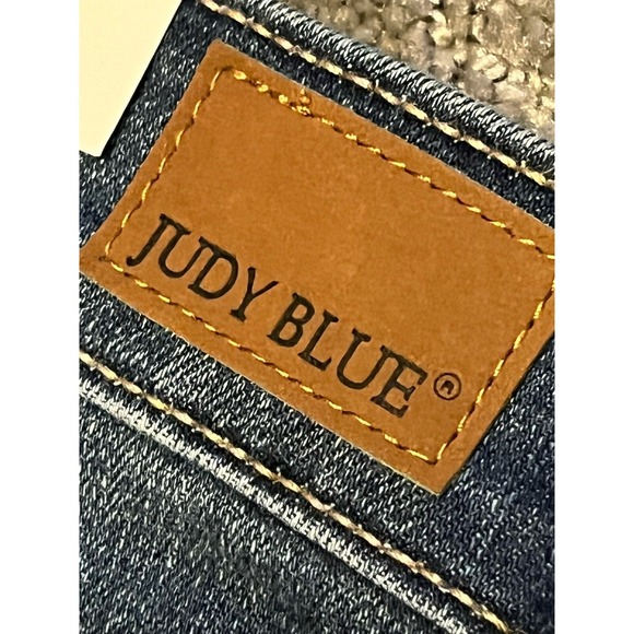 Judy  Blue 7/28 High Waist  3 Pairs 2 Used. 1 NWT (Q) - Picture 1 of 16